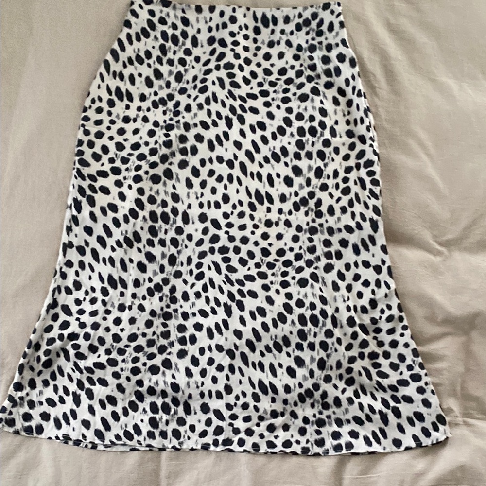 Fab’rik Stylish Black and White Women's Skirt Animal Print Size Large